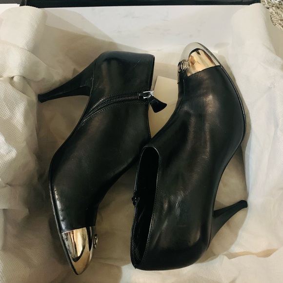 CHANEL Leather Short Boots sz 37 - Picture 1 of 6